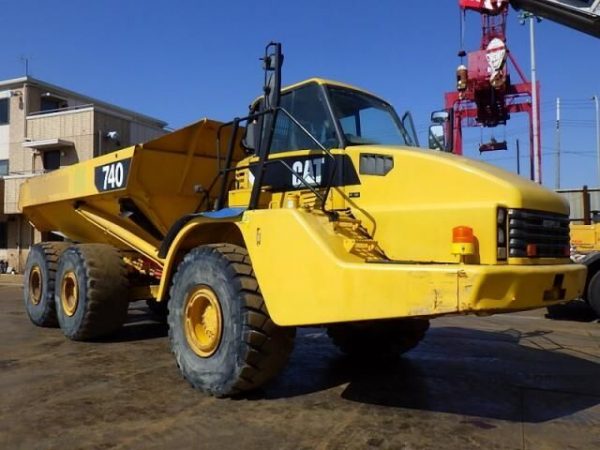 Tombereau Articulé Caterpillar 740 Occasion