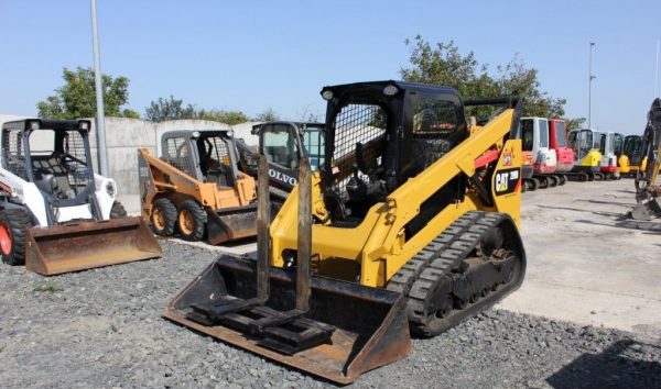 Mini-chargeuse sur chenilles CATERPILLAR 289D