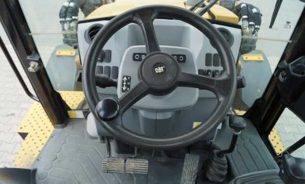 Tractopelle CATERPILLAR 427F2 – Image 15