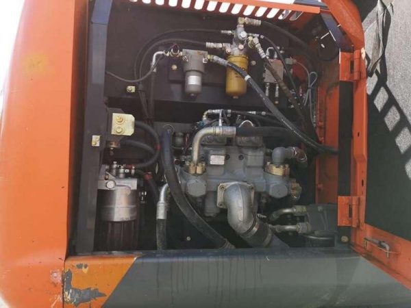 Pelle sur pneus HITACHI ZX140W-3 – Image 11