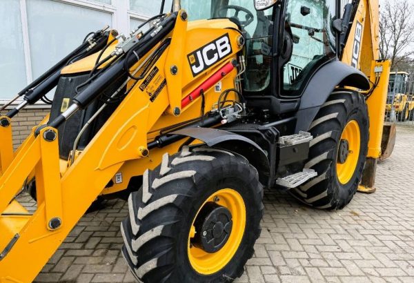 Tractopelle JCB 3 CX Occasion – Image 10
