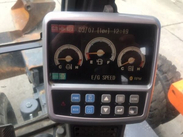 Pelle sur pneus DOOSAN DX140W Rototilt – Image 10