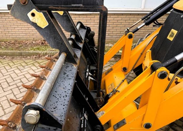 Tractopelle JCB 3 CX Occasion – Image 8