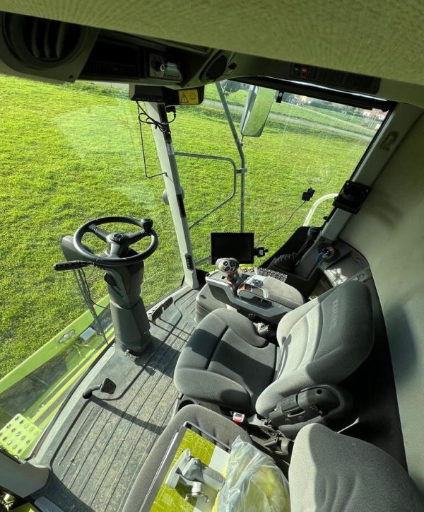 Moissonneuse-batteuse Claas TUCANO 560 Montana – Image 10