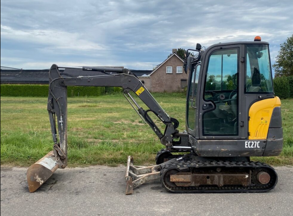 Mini Pelle VOLVO EC 27 C Occasion – Image 5