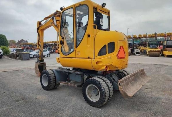 Pelle sur pneus Wacker Neuson 6503 WD – Image 3