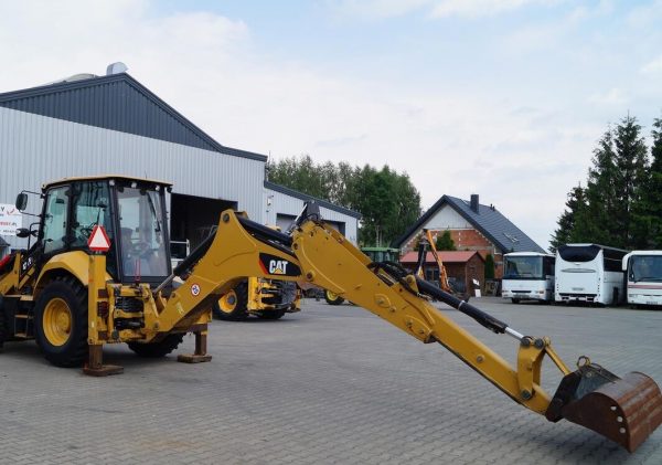 Tractopelle CATERPILLAR 427F2 – Image 7