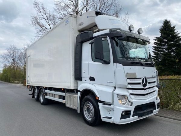 Camion Frigorifique MERCEDES-BENZ Actros 2551 – Image 2