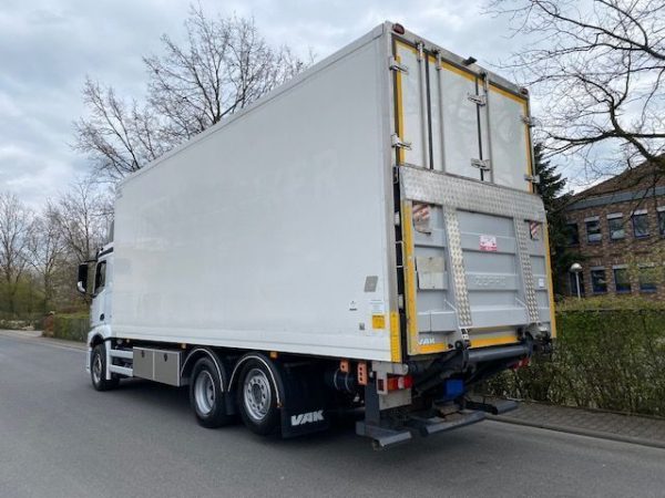 Camion Frigorifique MERCEDES-BENZ Actros 2551 – Image 4