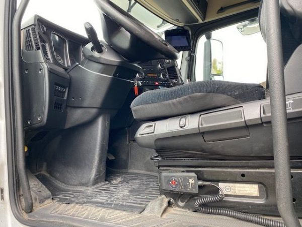 Camion Frigorifique MERCEDES-BENZ Actros 2551 – Image 27