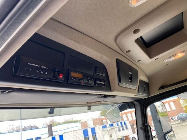 Camion Frigorifique MERCEDES-BENZ Actros 2551 – Image 25
