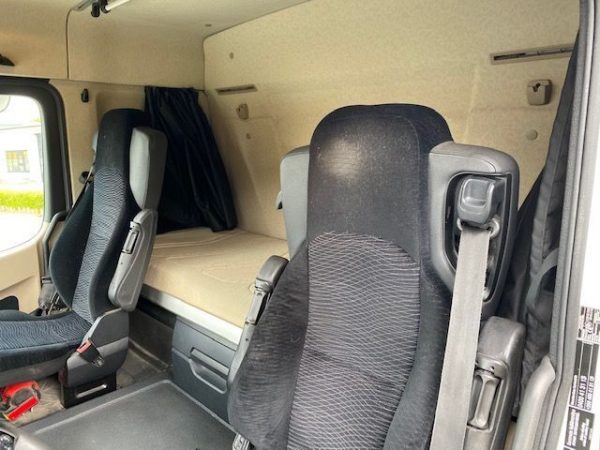 Camion Frigorifique MERCEDES-BENZ Actros 2551 – Image 24