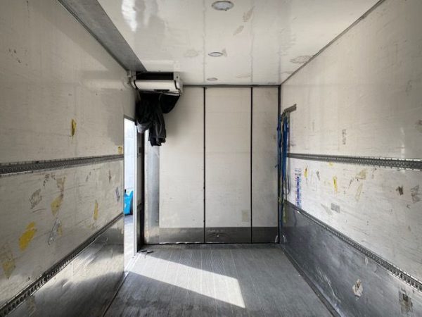 Camion Frigorifique MERCEDES-BENZ Actros 2551 – Image 13