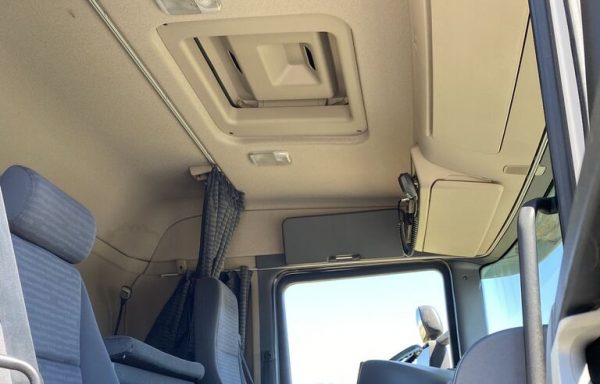 Camion Plateau SCANIA P230 + Fassi F150AC – Image 10