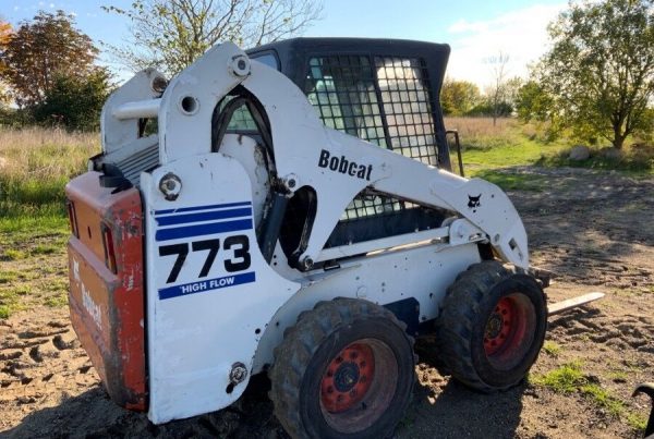 Mini-Chargeuse BOBCAT 773 occasion – Image 3