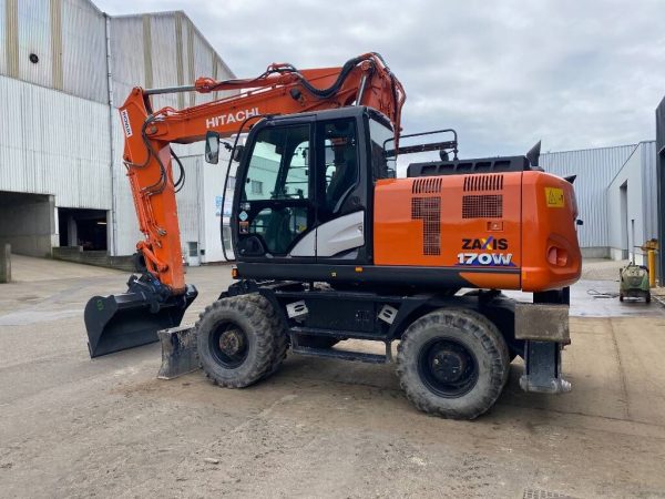 Pelle sur pneus HITACHI ZX 170 W – Image 3