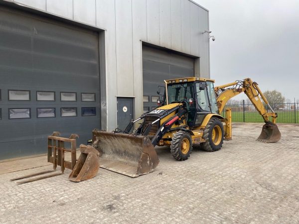 Tractopelle CATERPILLAR 432D Occasion