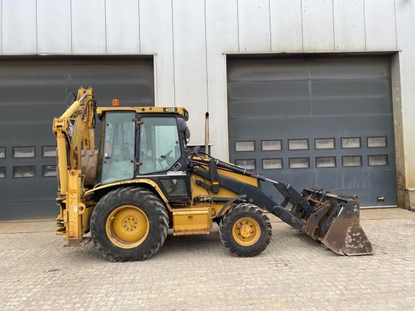 Tractopelle CATERPILLAR 432D Occasion – Image 10