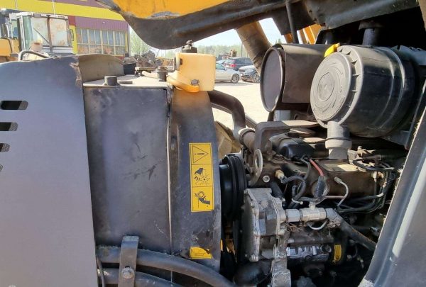 Tractopelle JCB Ausa RC-8 Occasion – Image 13